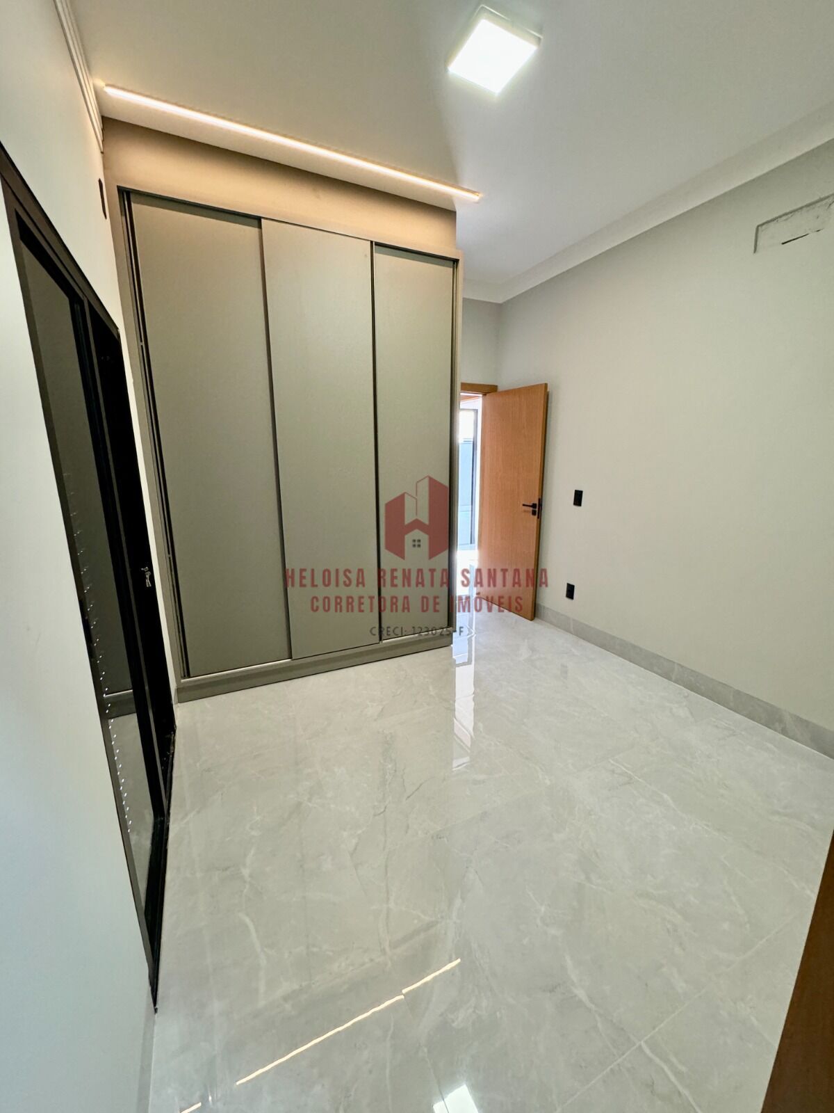 Casa com 3 quartos à venda, 102m² — foto 12 de 24