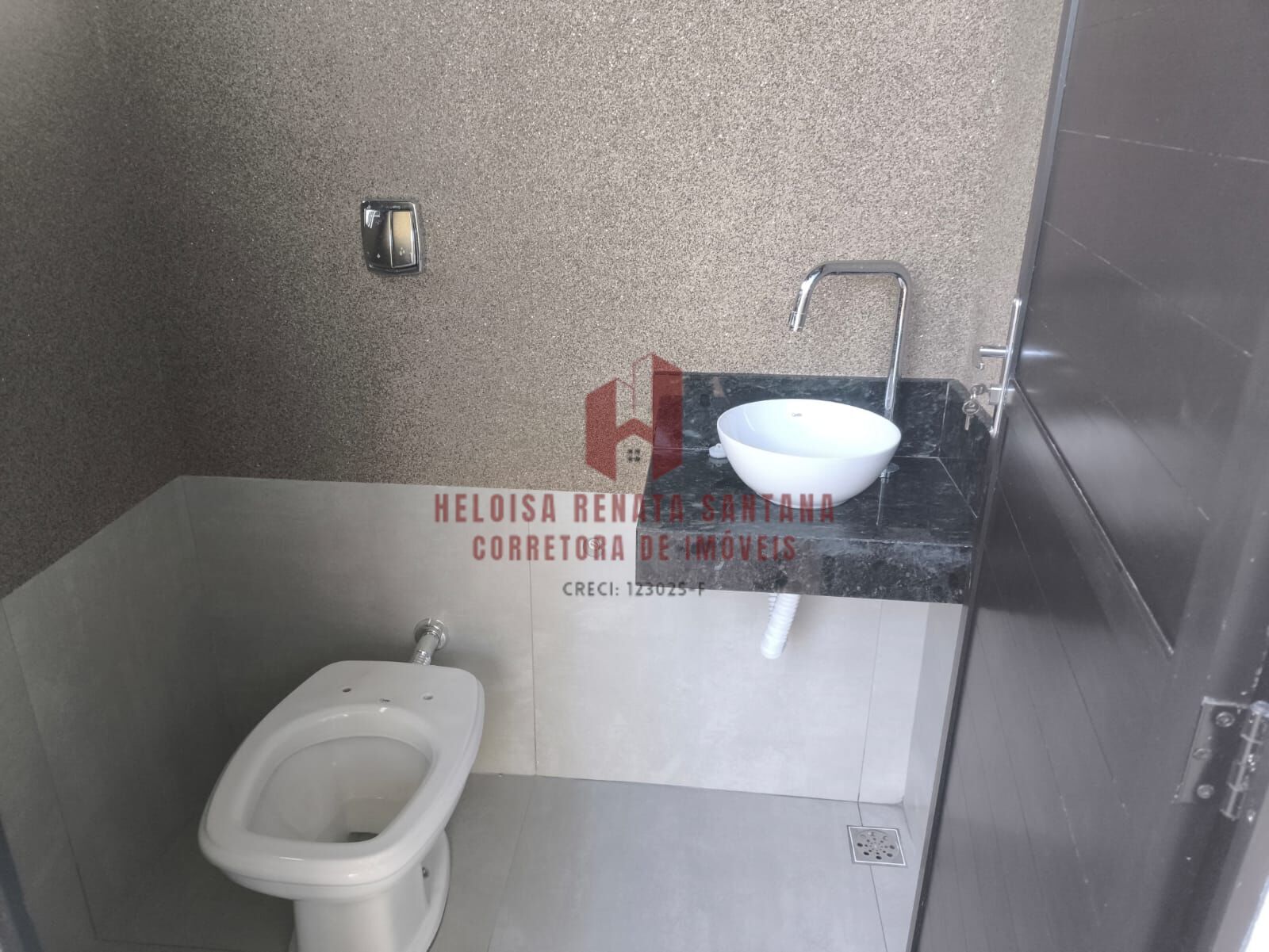 Casa com 3 quartos à venda, 126m² — foto 9 de 28