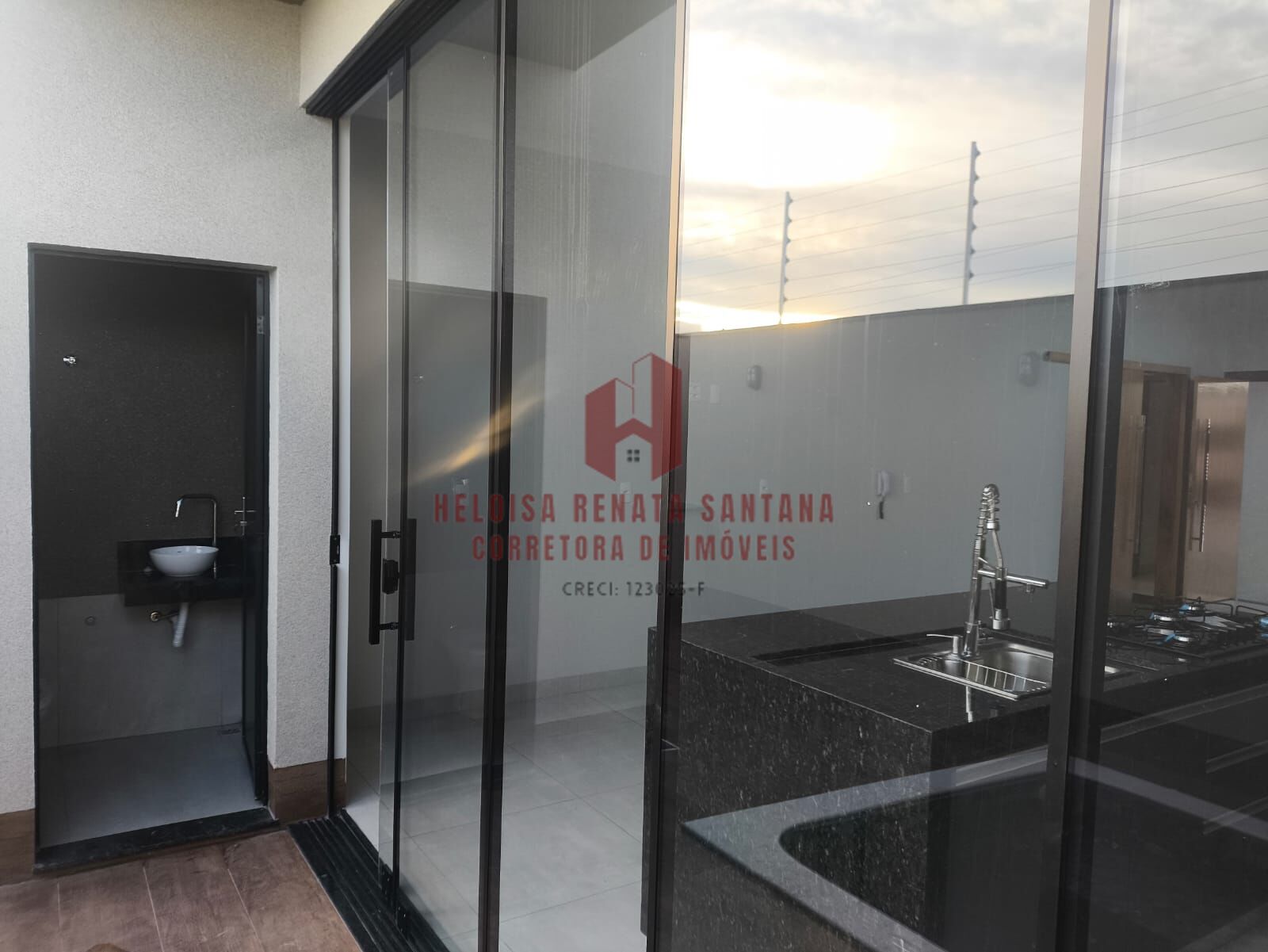 Casa com 3 quartos à venda, 126m² — foto 5 de 28
