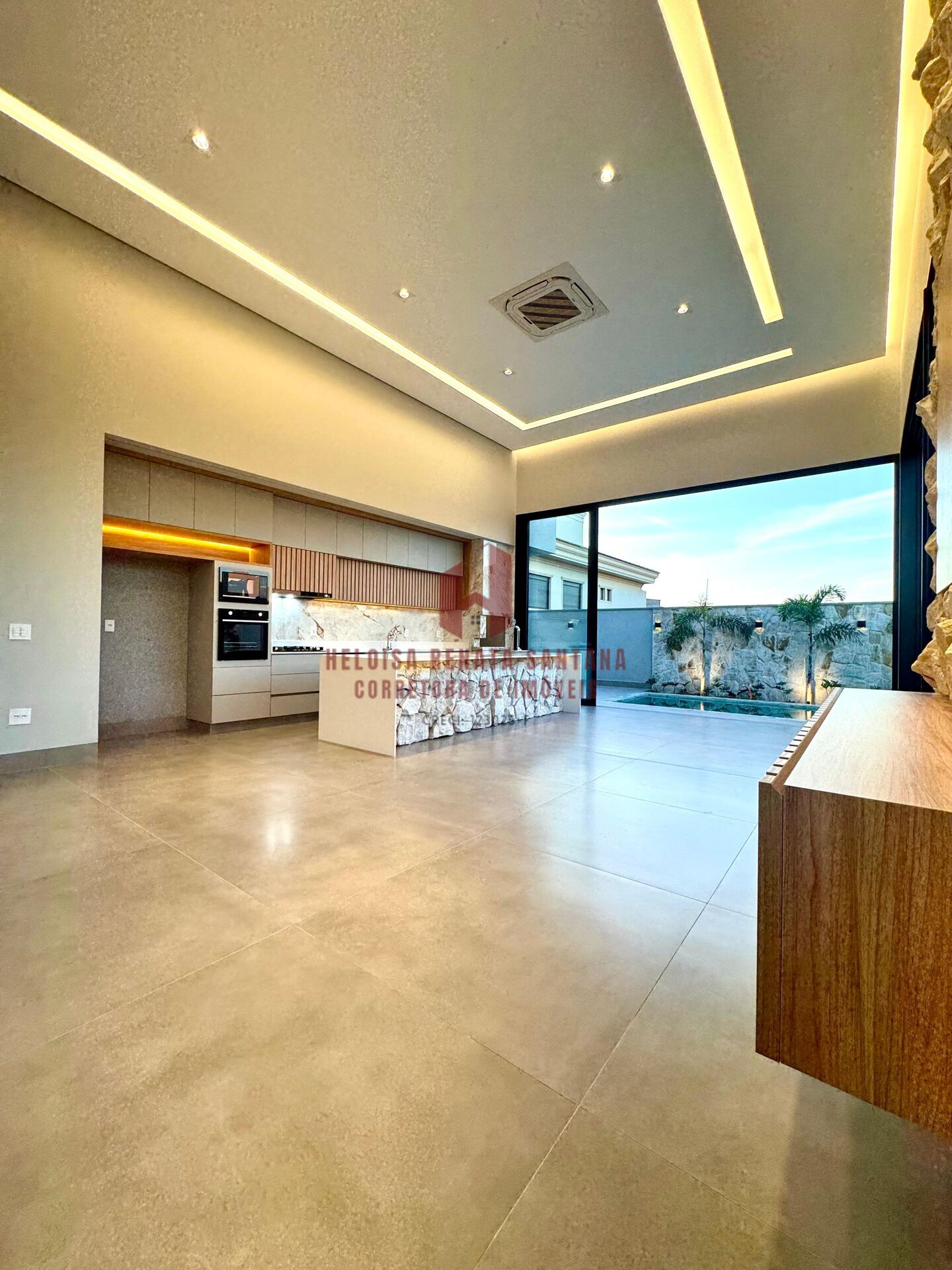 Casa de Condomínio com 4 quartos à venda, 279m² — foto 4 de 16