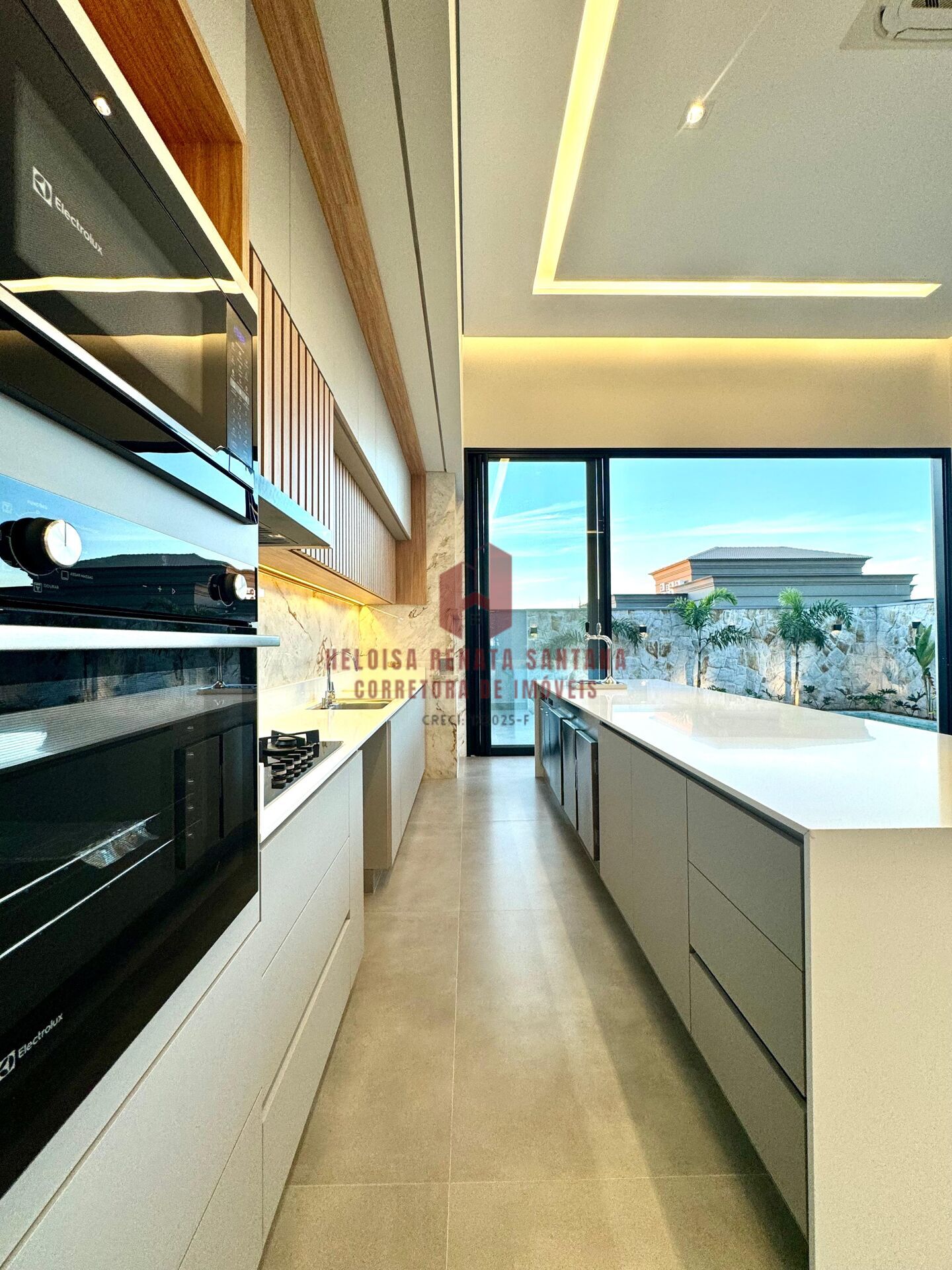 Casa de Condomínio com 4 quartos à venda, 279m² — foto 6 de 16