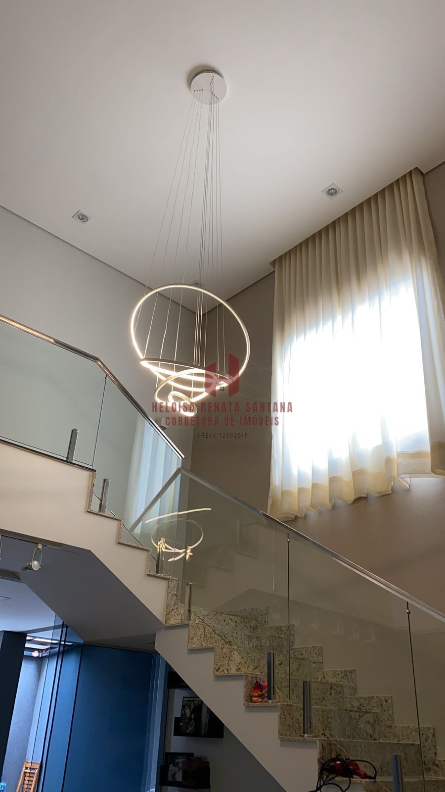 Casa de Condomínio com 4 quartos à venda, 250m² — foto 6 de 32
