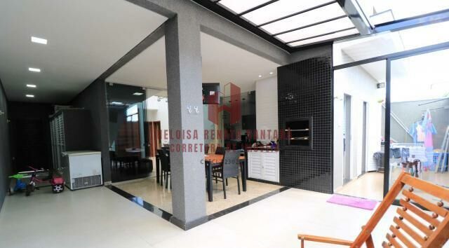 Casa de Condomínio com 4 quartos à venda, 250m² — foto 20 de 32