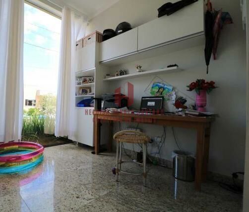 Casa de Condomínio com 4 quartos à venda, 250m² — foto 16 de 32