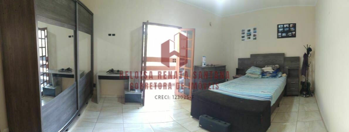 Casa com 3 quartos à venda, 254m² — foto 10 de 16