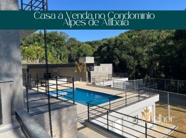 Casa à Venda no Condomínio Alpes de Atibaia