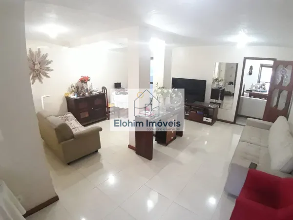 Casa à venda no bairro Centro em Macaé/RJ