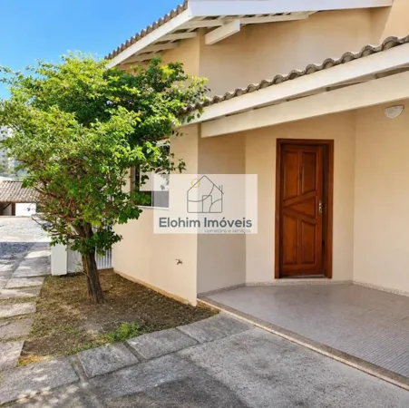Casa à venda no bairro Glória em Macaé/RJ