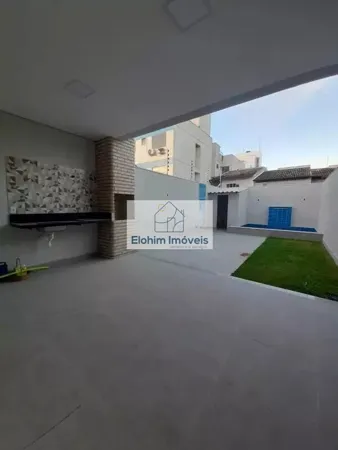Casa à venda no bairro Lagoa em Macaé/RJ