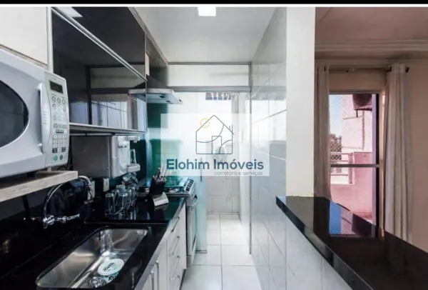 Apartamento à venda no bairro Granja dos Cavaleiros em Macaé/RJ