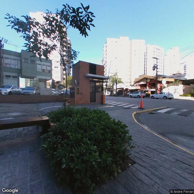 Imagem estática do "Street View" da localização