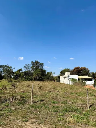 Terreno à venda no bairro Caracóis de Baixo em Esmeraldas/MG