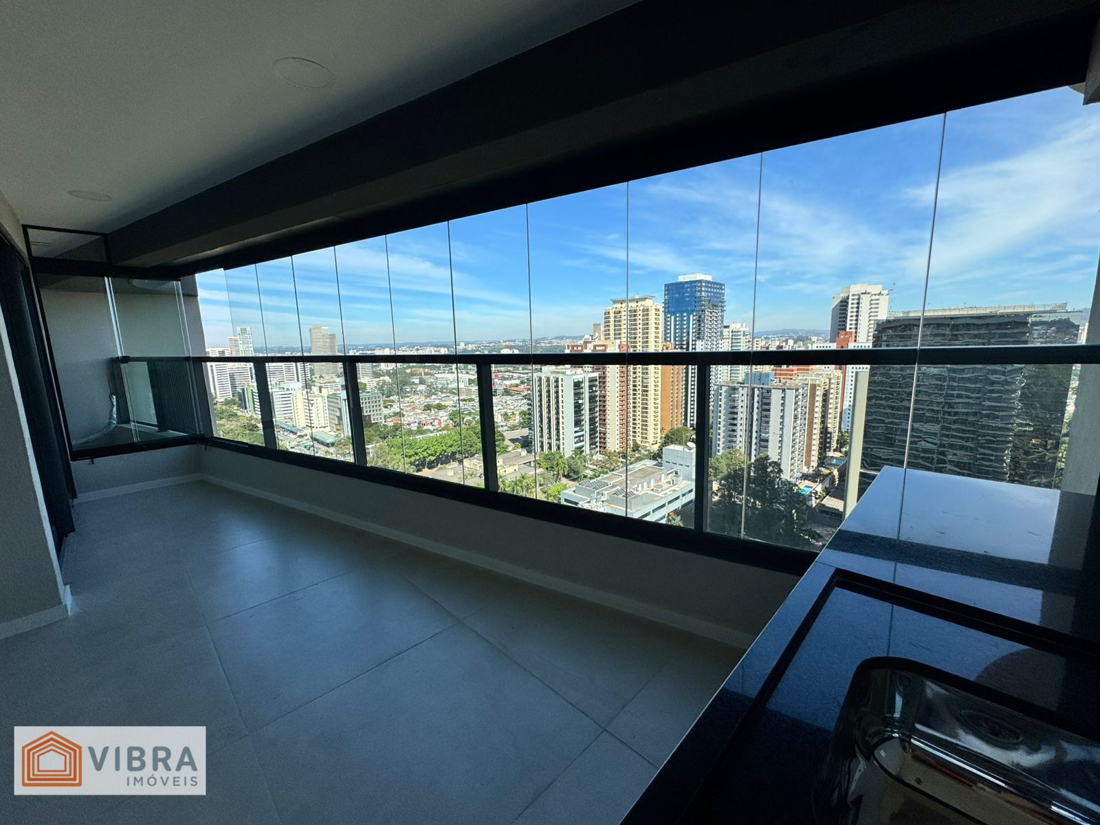 Apartamento à venda no bairro Alphaville Industrial em Barueri/SP