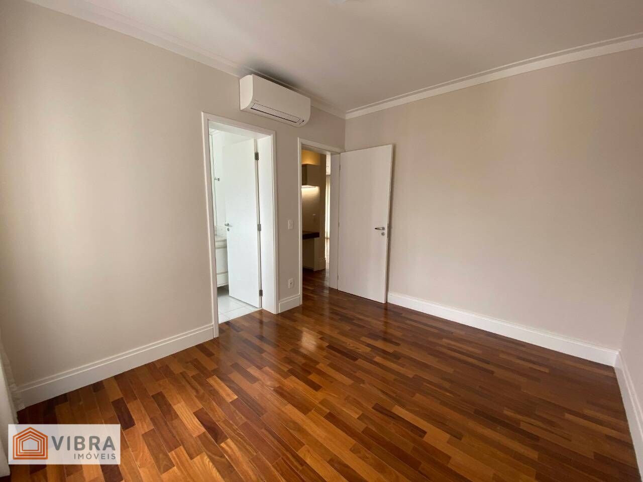 Foto 4 de Apartamento à venda no bairro Alphaville em Barueri/SP
