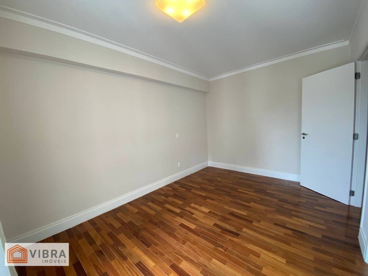 Foto 3 de Apartamento à venda no bairro Alphaville em Barueri/SP