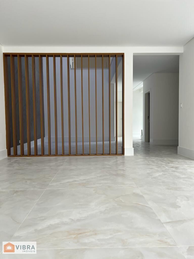 Foto 5 de Casa Alto Padrão à Venda no Residencial Alphaville 2