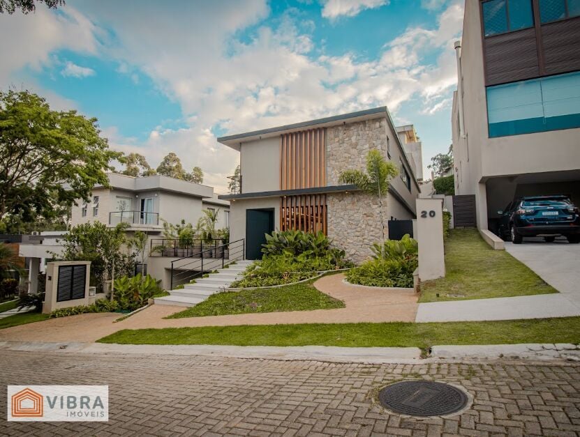 Casa à venda no bairro Alphaville em Santana de Parnaíba/SP