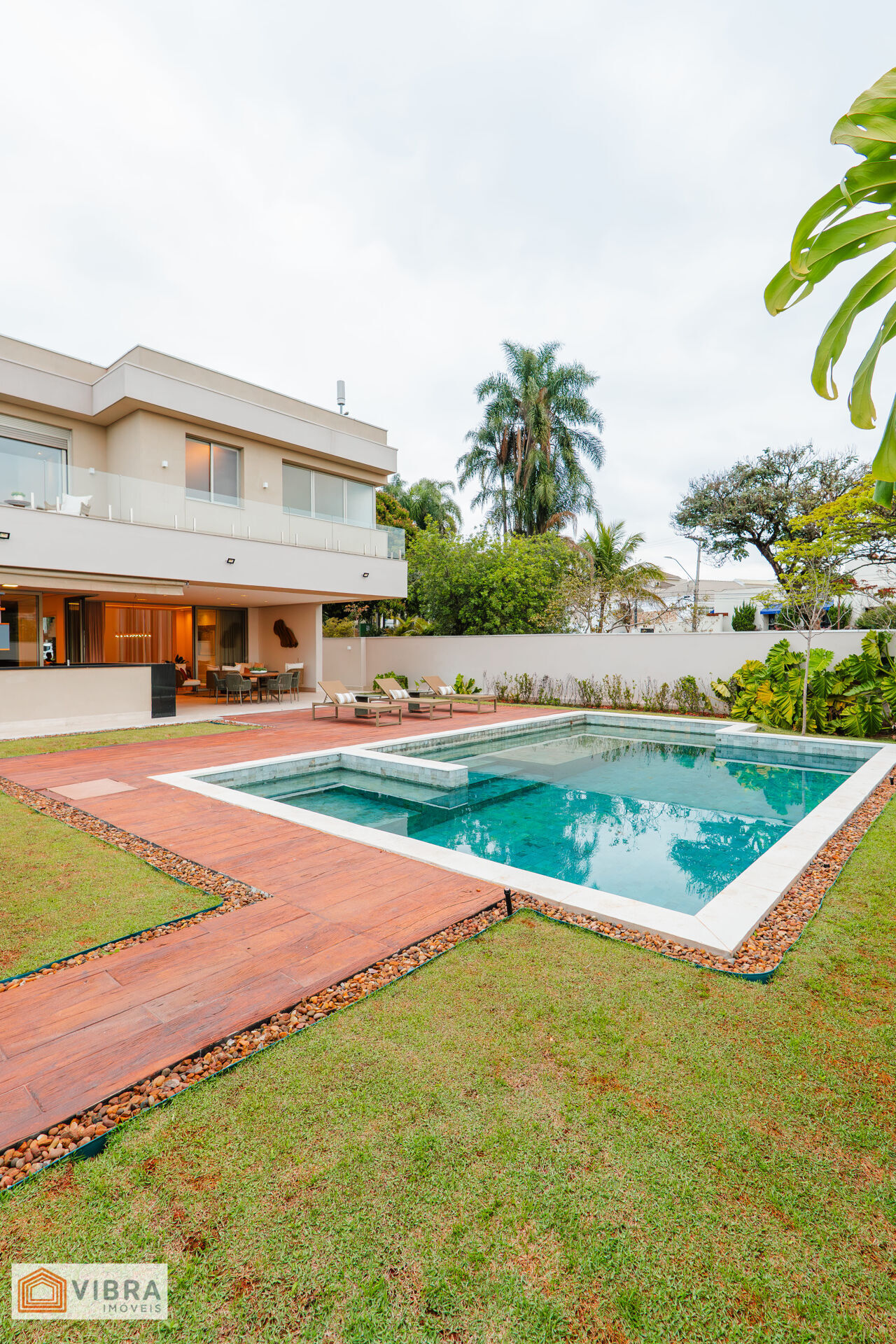 Casa à venda no bairro Alphaville Residencial Um em Barueri/SP