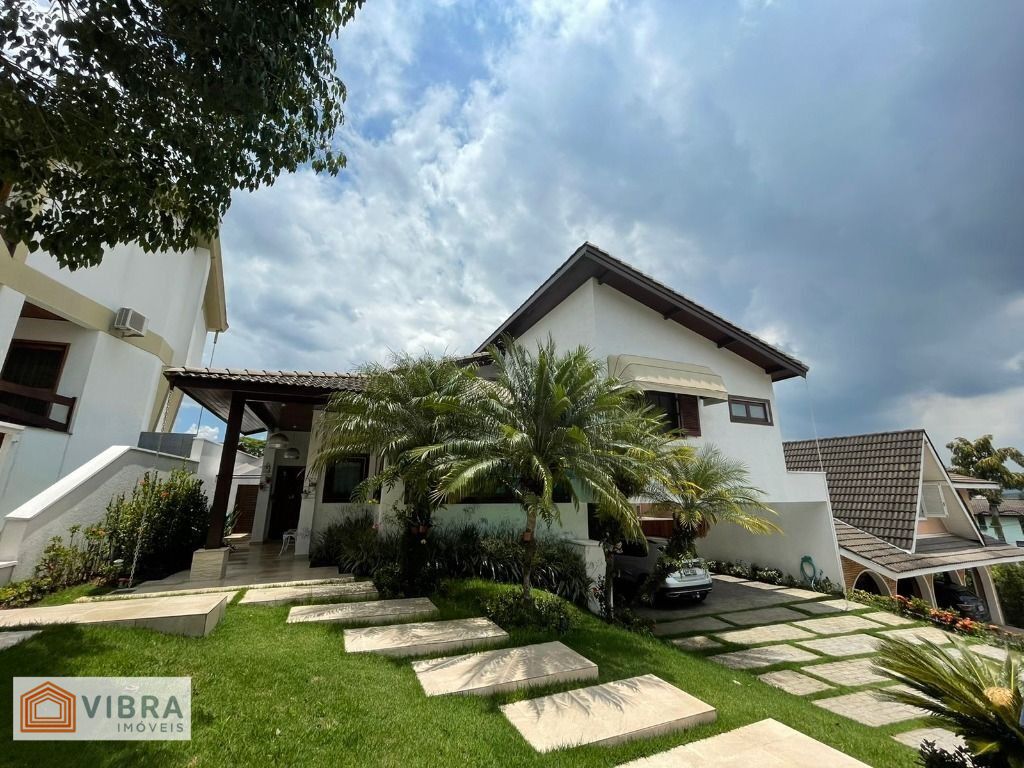 Casa à venda no bairro Alphaville em Santana de Parnaíba/SP