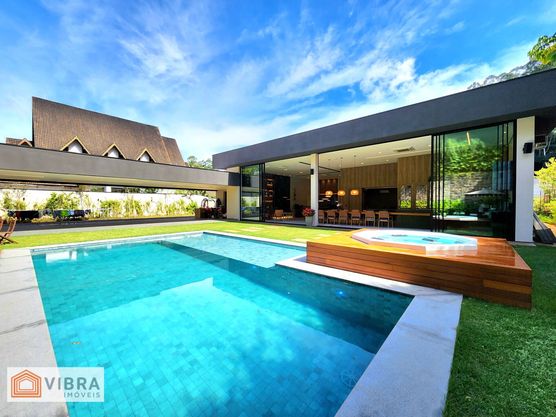 Foto 3 de Casa Alto Padrão à venda no Residencial Tamboré 2  - Alphaville