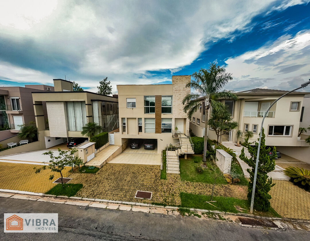 Casa à venda no bairro Alphaville em Santana de Parnaíba/SP