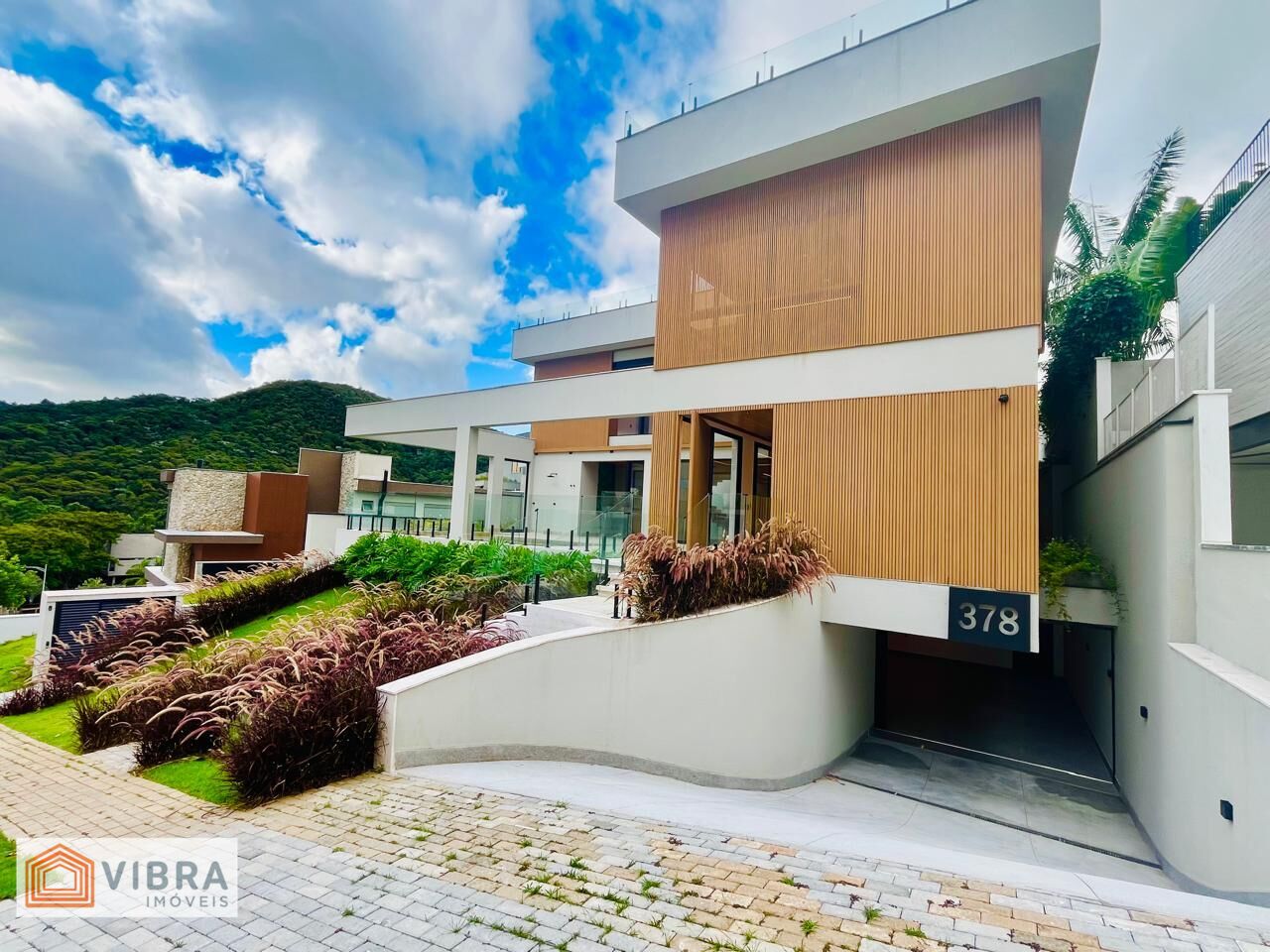 Foto 2 de Casa à venda no bairro Alphaville em Santana de Parnaíba/SP