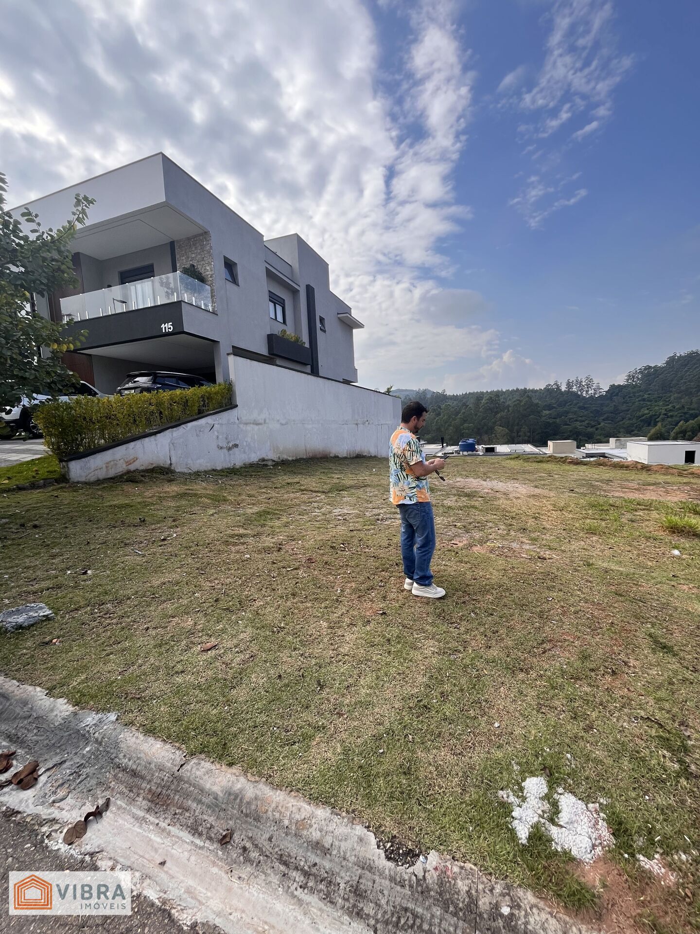 Foto 3 de Terreno à venda no bairro Alphaville em Santana de Parnaíba/SP