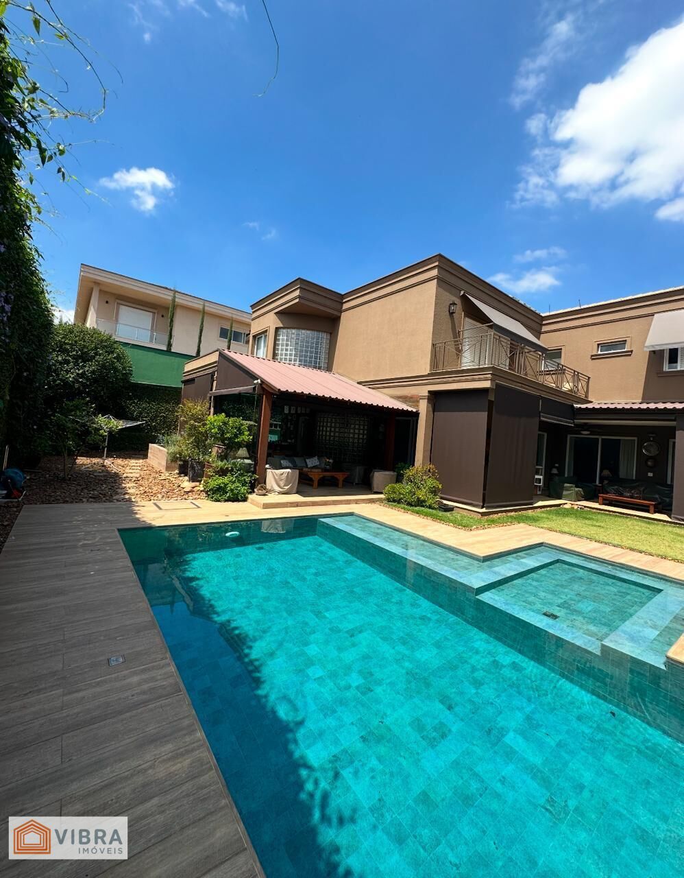 Casa à venda no bairro Alphaville em Santana de Parnaíba/SP