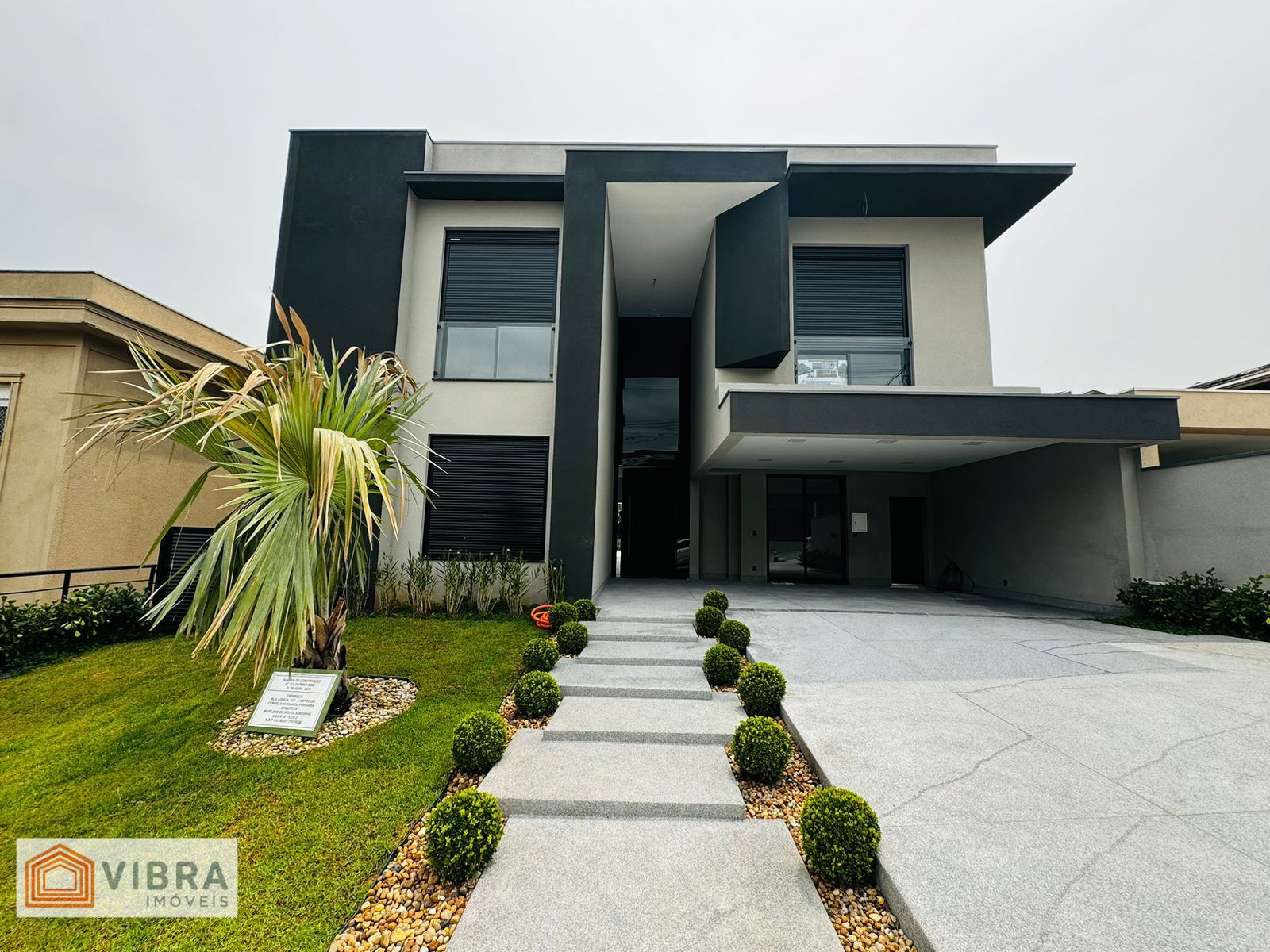 Casa à venda no bairro Alphaville em Santana de Parnaíba/SP