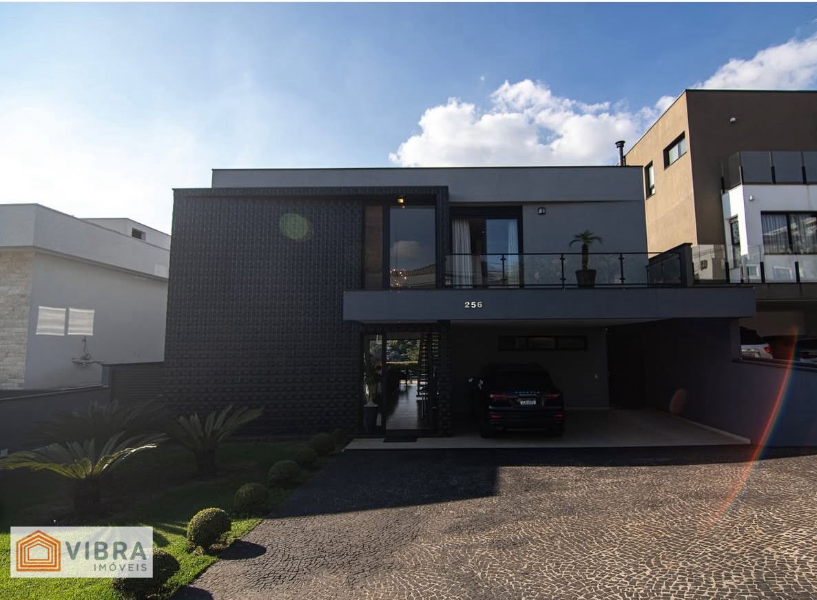 Casa à venda no bairro Tamboré em Santana de Parnaíba/SP