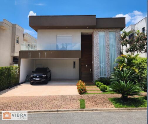 Casa à venda no bairro Alphaville em Santana de Parnaíba/SP