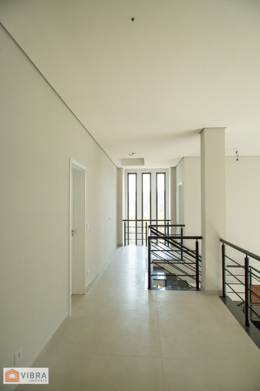 Foto 3 de Casa à venda no bairro Alphaville em Santana de Parnaíba/SP
