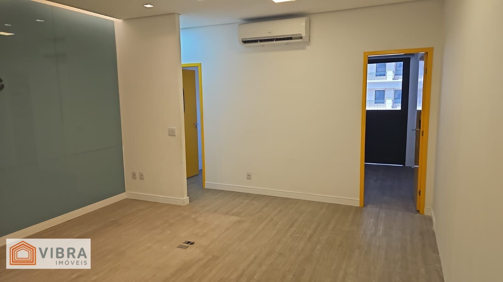 Foto 3 de Sala comercial para alugar no Edifício Centro Empresarial Araguaia II - Alphaville