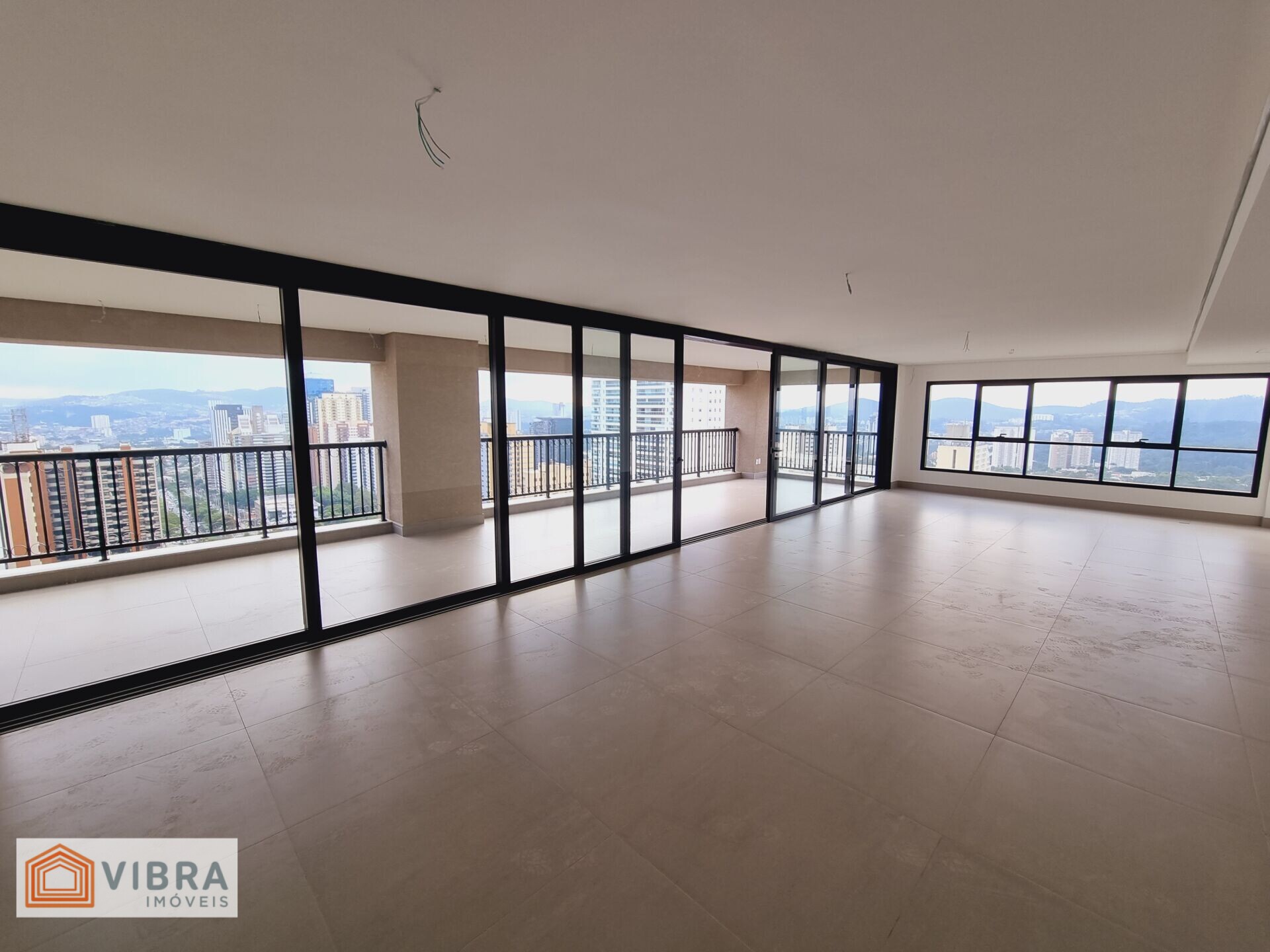 Apartamento Alto Padrão à Venda no Edifício Oiapoque - Alphaville