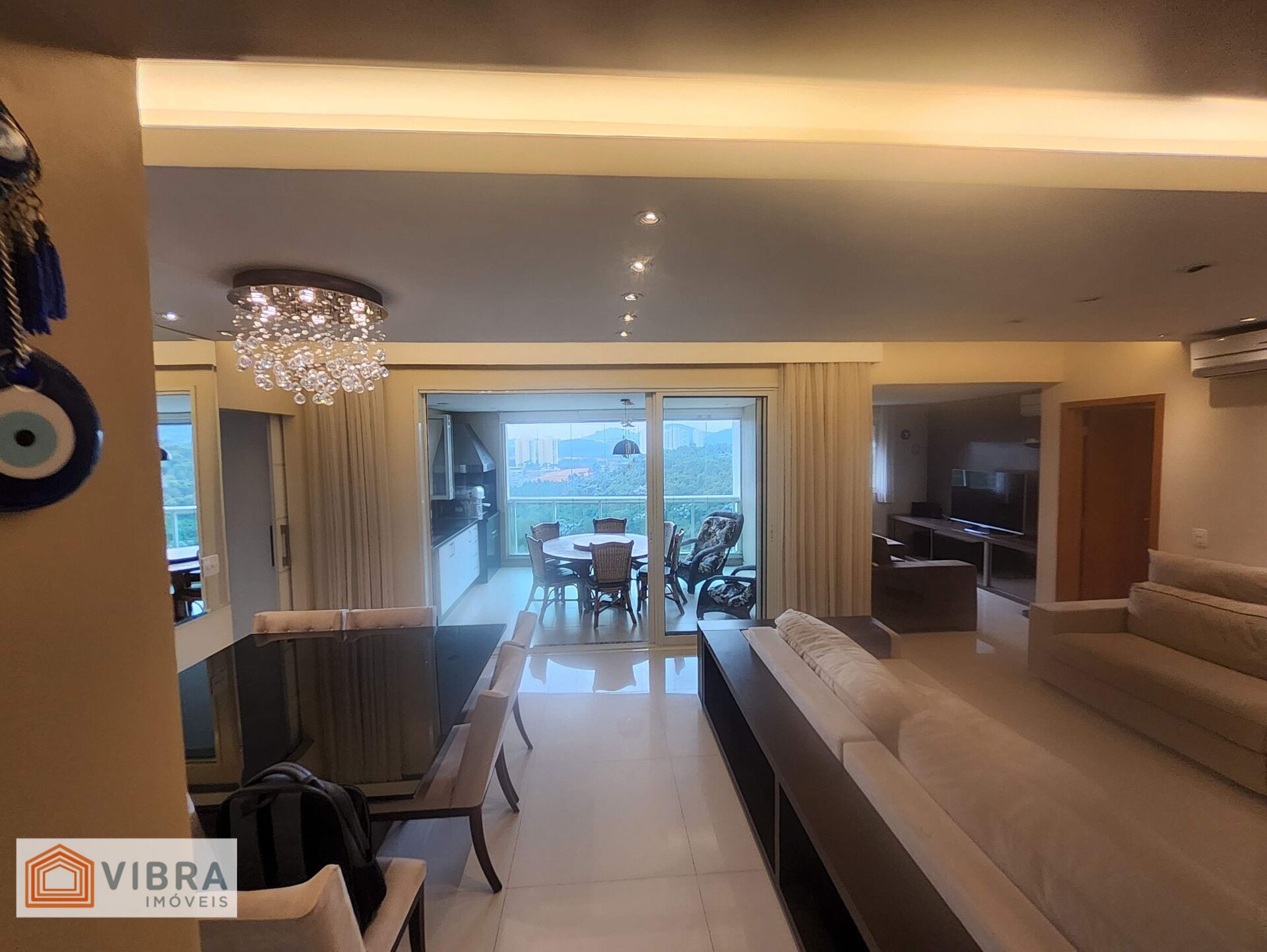 Apartamento à venda no bairro Alphaville em Santana de Parnaíba/SP