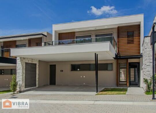 Casa à venda no bairro Alphaville em Santana de Parnaíba/SP