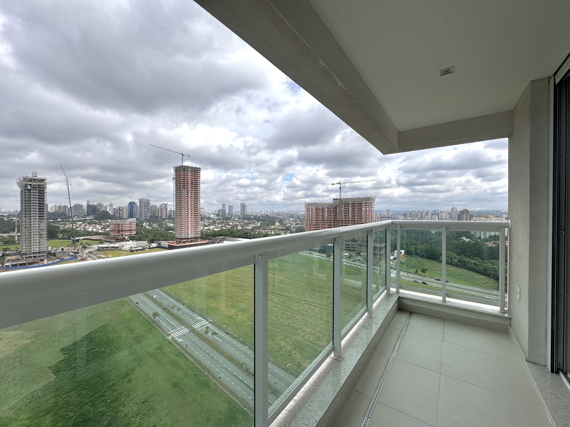 Apartamento à venda no bairro Alphaville em Barueri/SP