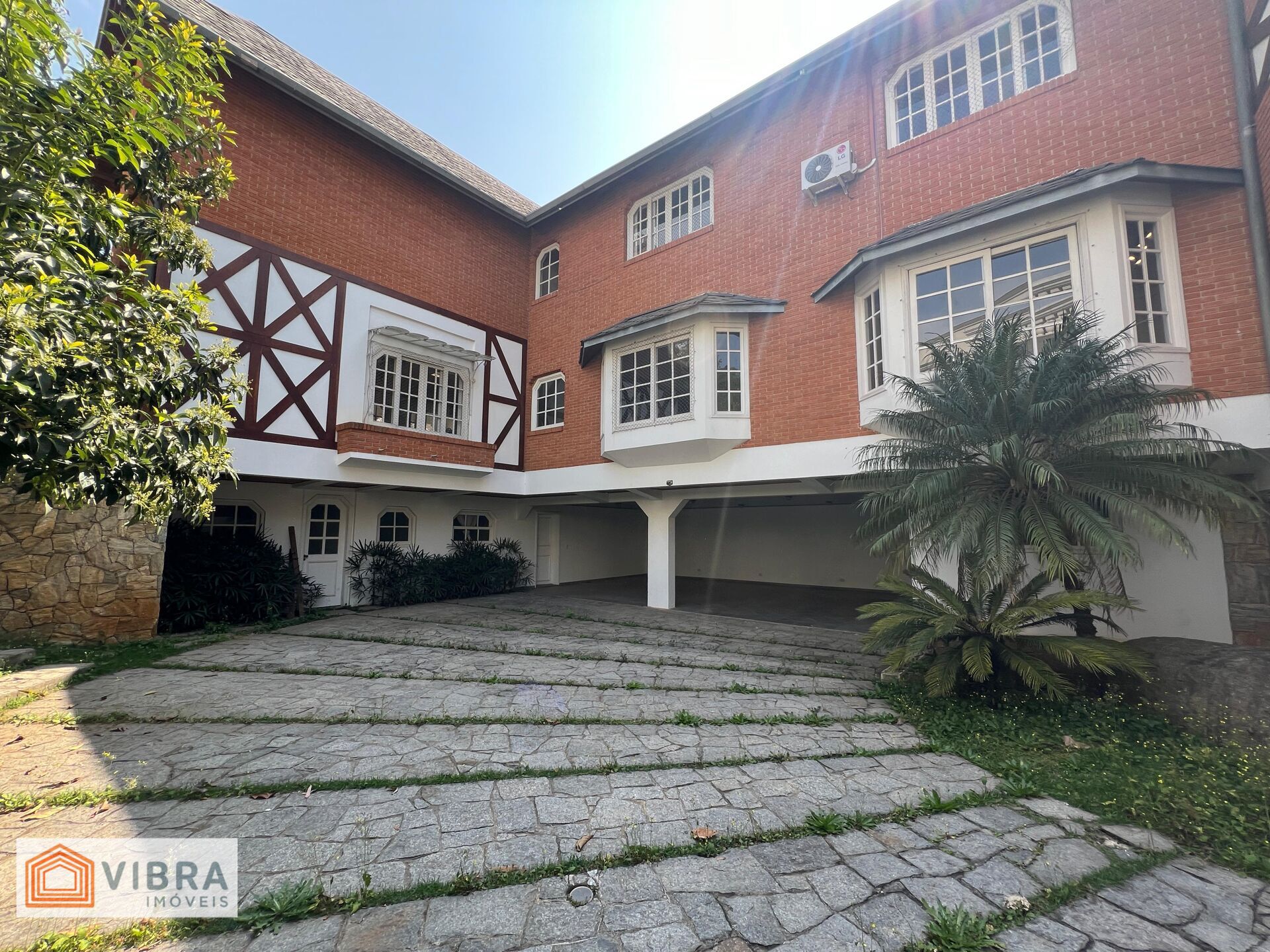 Casa à venda no bairro Alphaville em Barueri/SP
