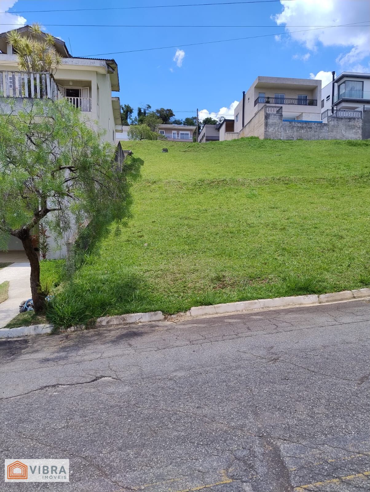 Foto 2 de Terreno à venda no bairro Alphaville em Santana de Parnaíba/SP