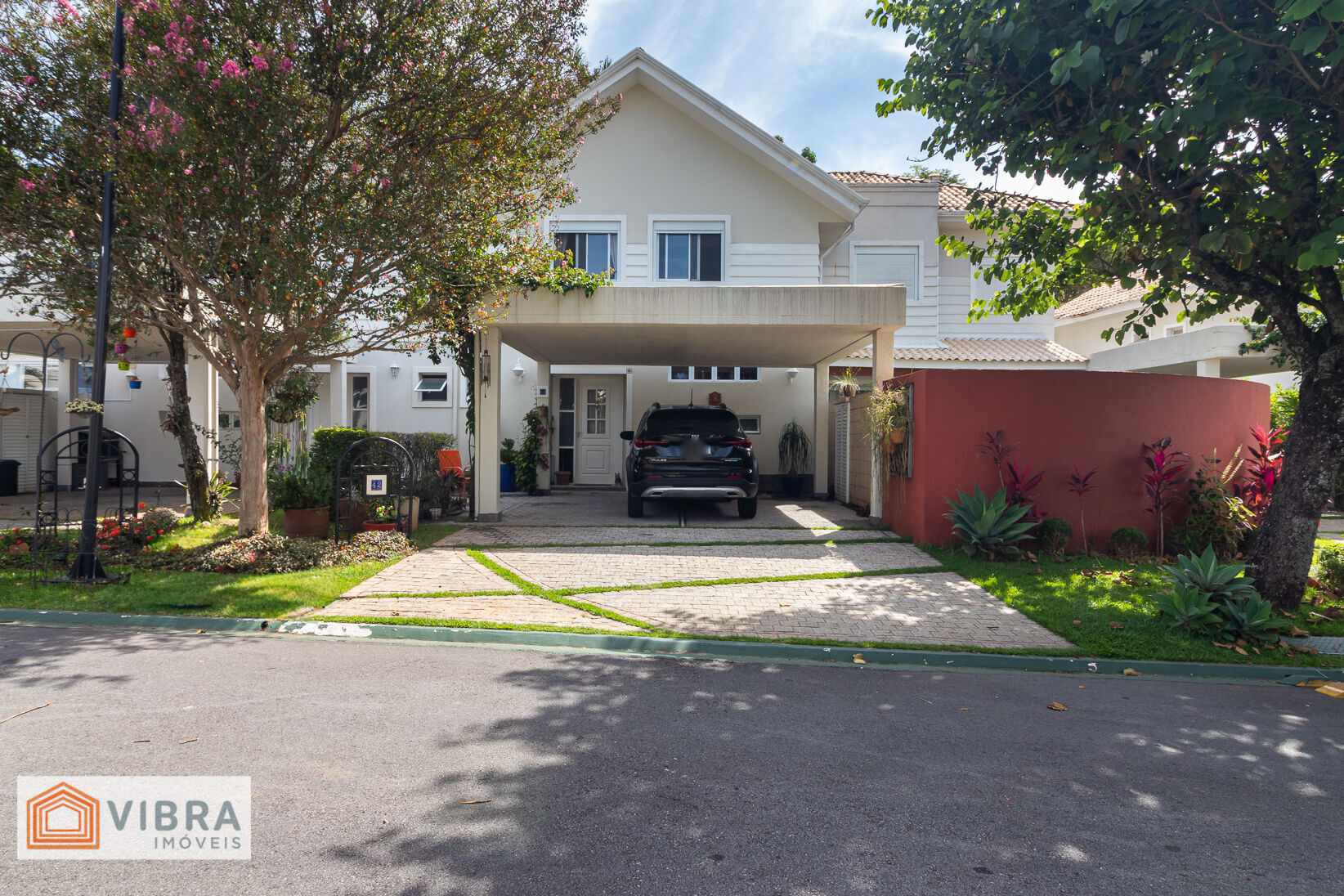 Casa à venda no bairro Alphaville em Santana de Parnaíba/SP