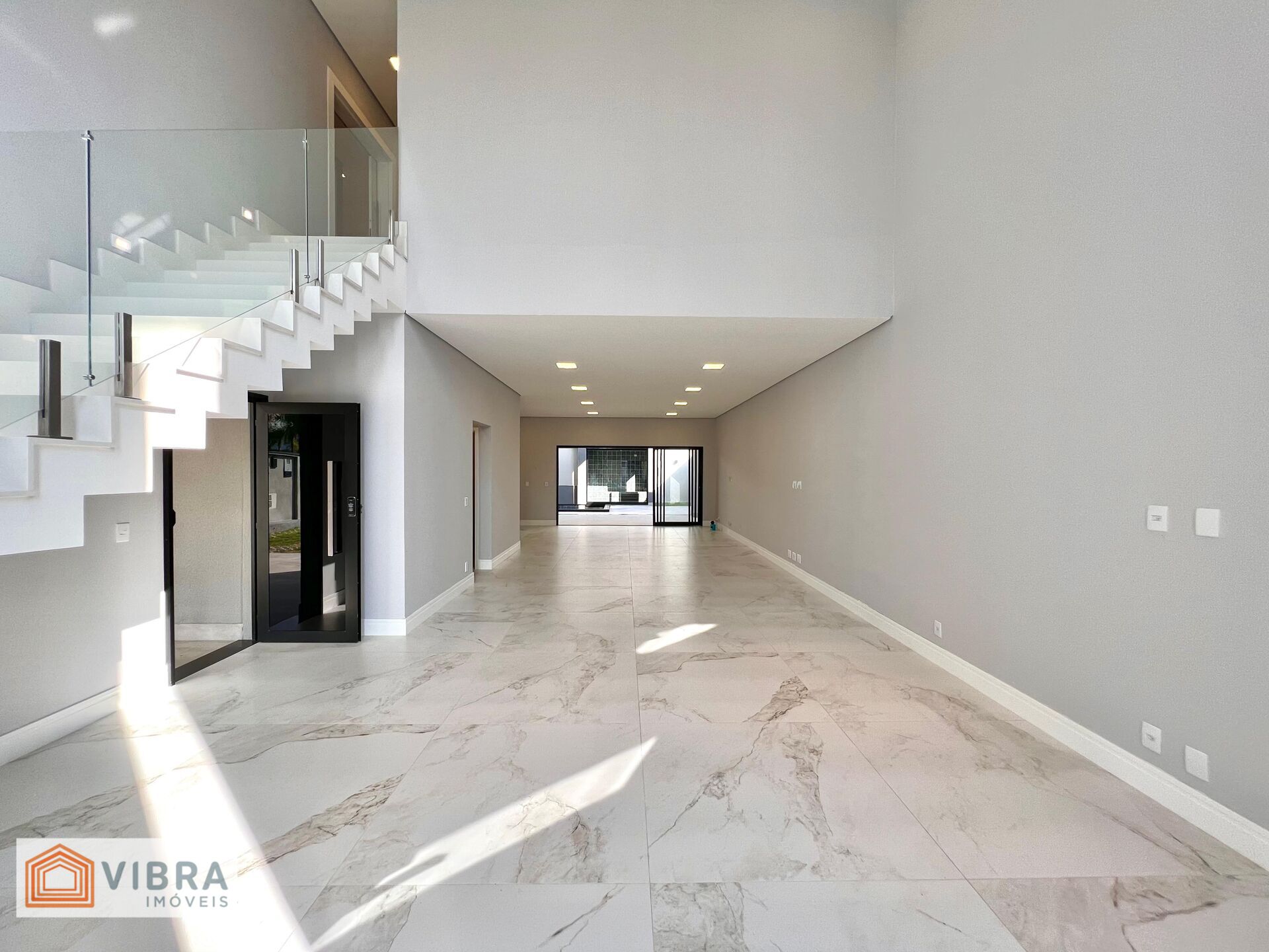 Foto 2 de Casa Sobrado à Venda no Residencial Itahyê - Alphaville