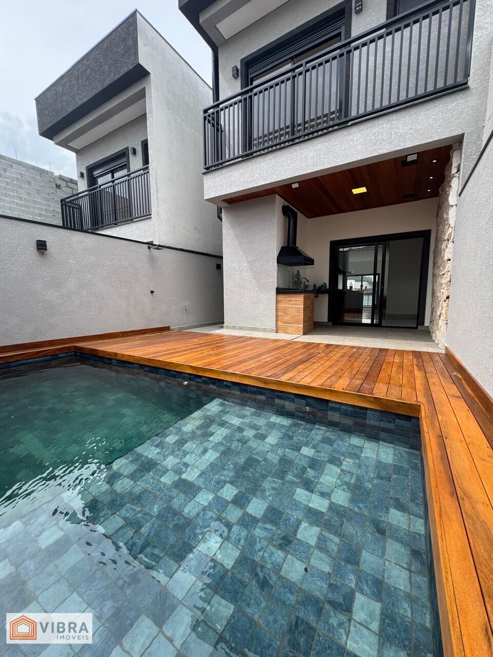 Casa à venda no bairro Villas do Jaguari em Santana de Parnaíba/SP