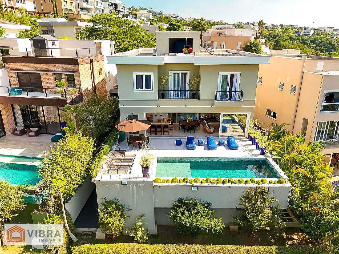Casa à venda no bairro Alphaville em Santana de Parnaíba/SP