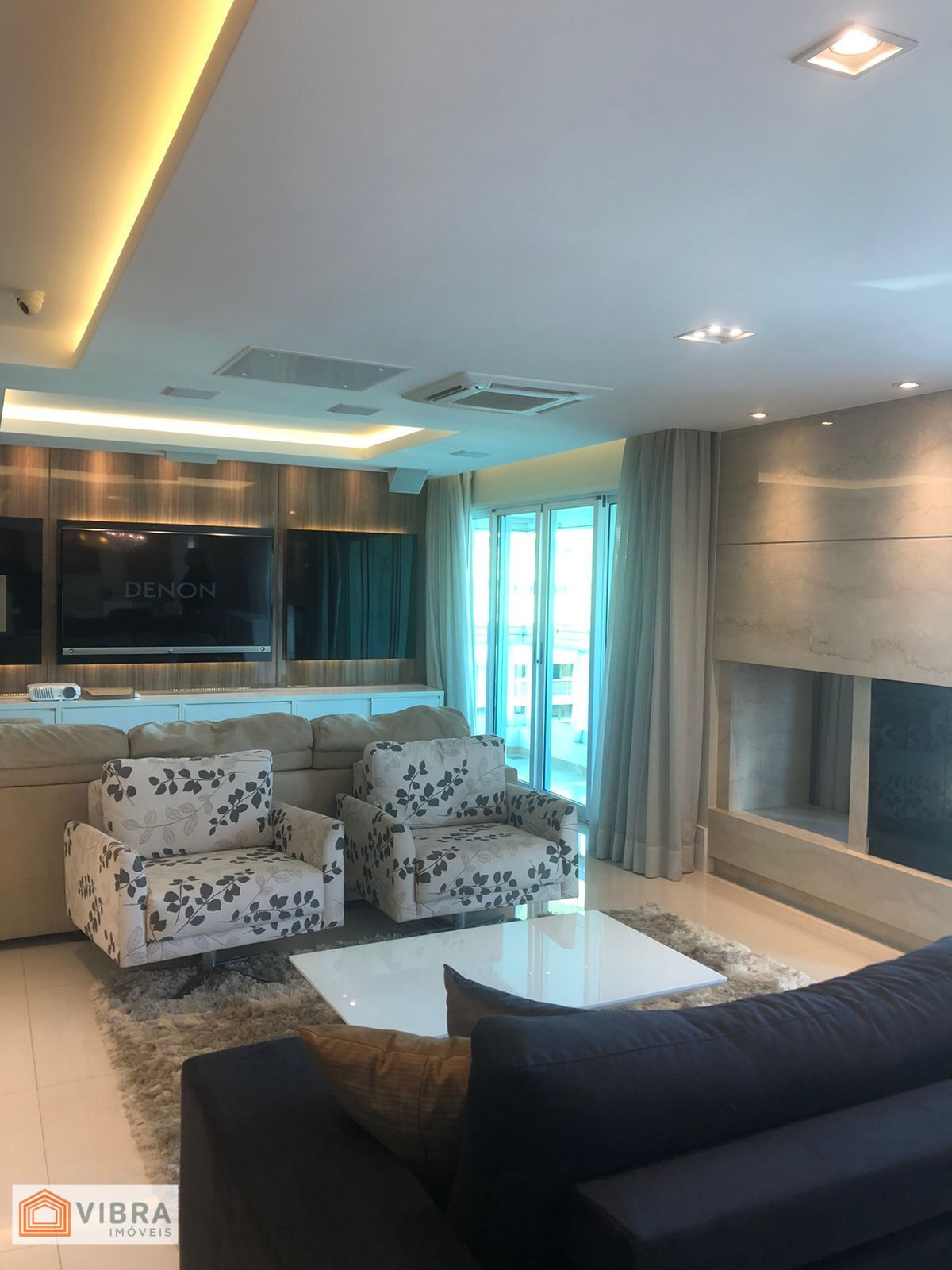 Foto 3 de Apartamento Alto Padrão à venda no Edifício Vogue