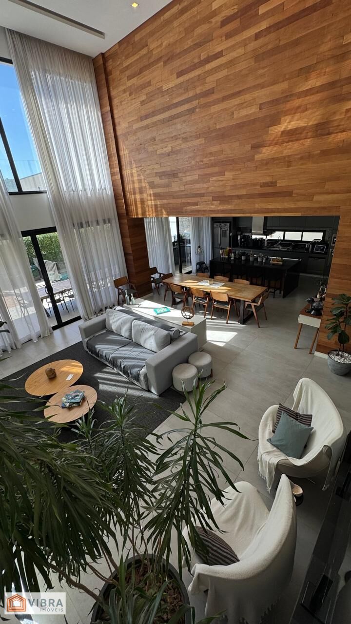 Casa à venda no bairro Alphaville em Santana de Parnaíba/SP