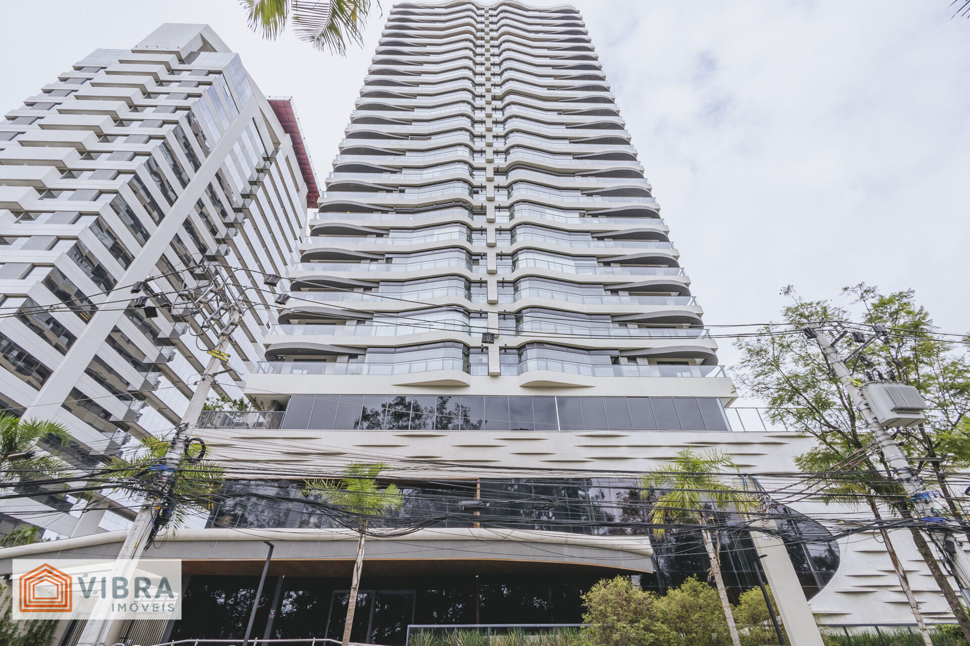 Apartamento para alugar no bairro Alphaville Industrial em Barueri/SP