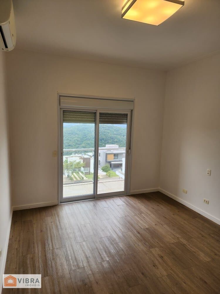 Foto 2 de Casa à venda no bairro Alphaville em Santana de Parnaíba/SP