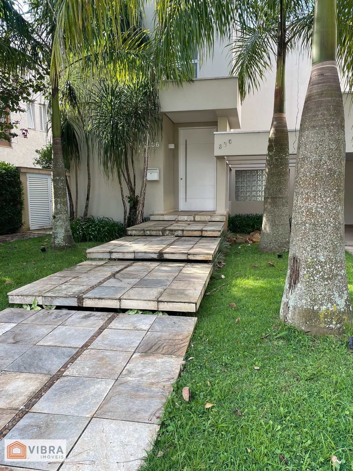 Casa Alto Padrão à Venda no Residencial Alphaville Conde II