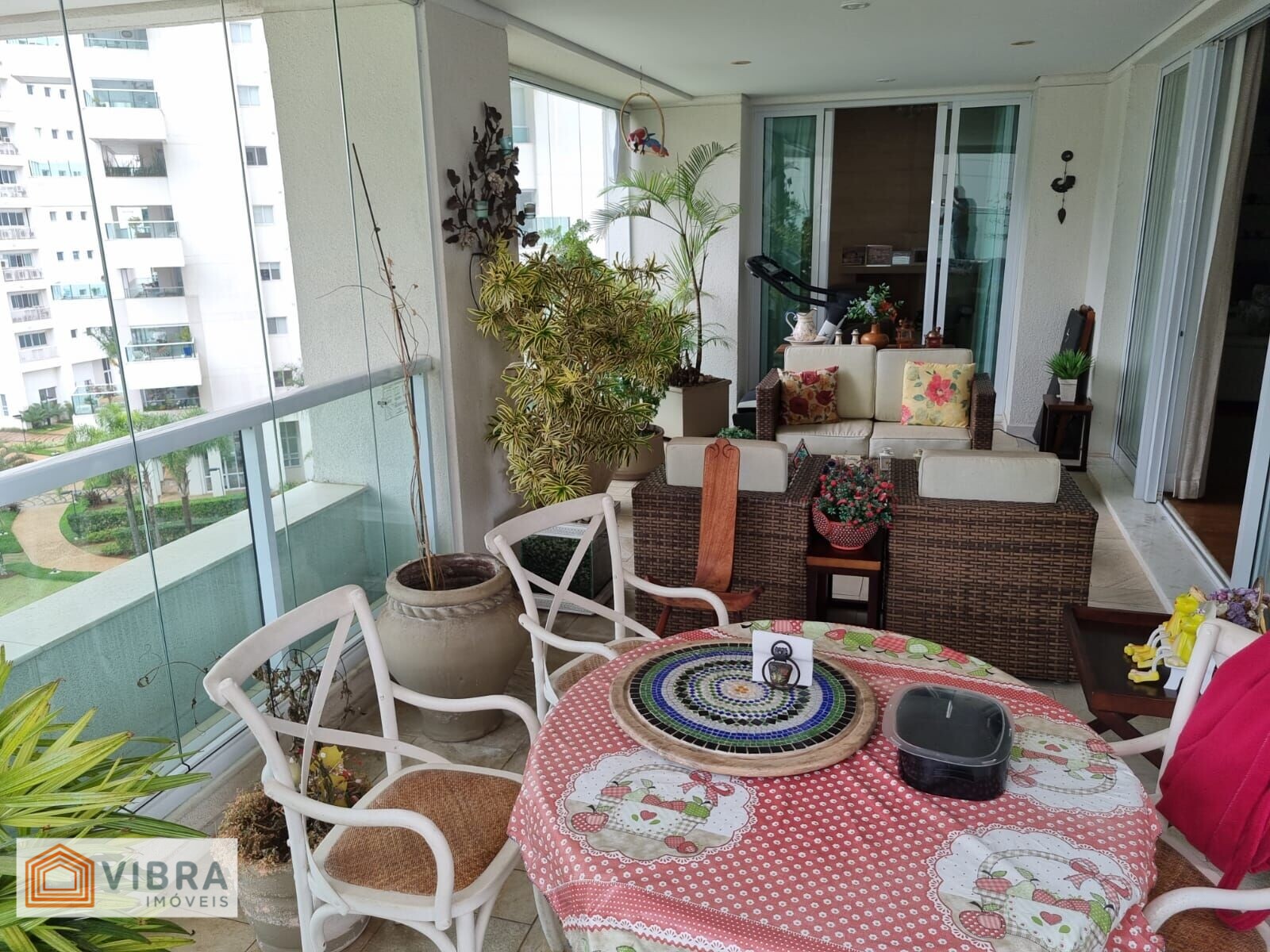Foto 3 de Apartamento Alto Padrão para alugar no Condomínio The Penthouses -Tamboré