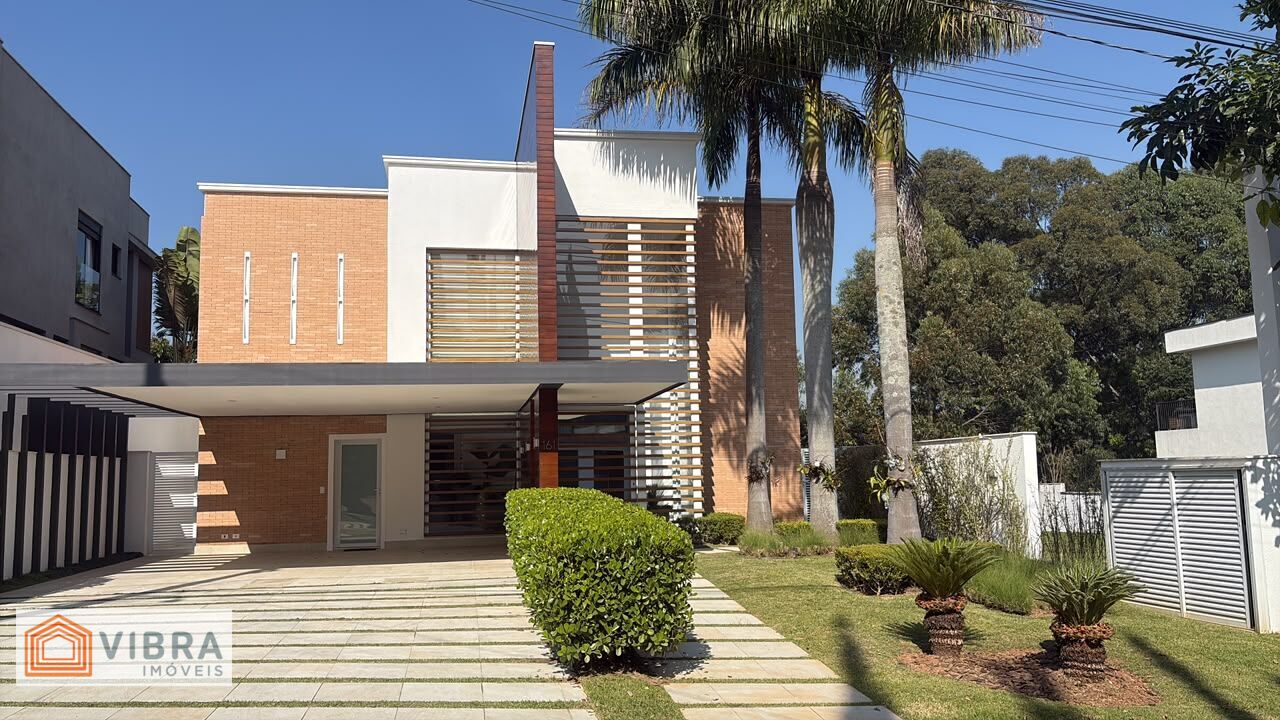 Casa à venda no bairro Alphaville em Santana de Parnaíba/SP